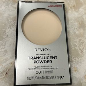 Revlon , TRANSLUCENT POWDER - 001